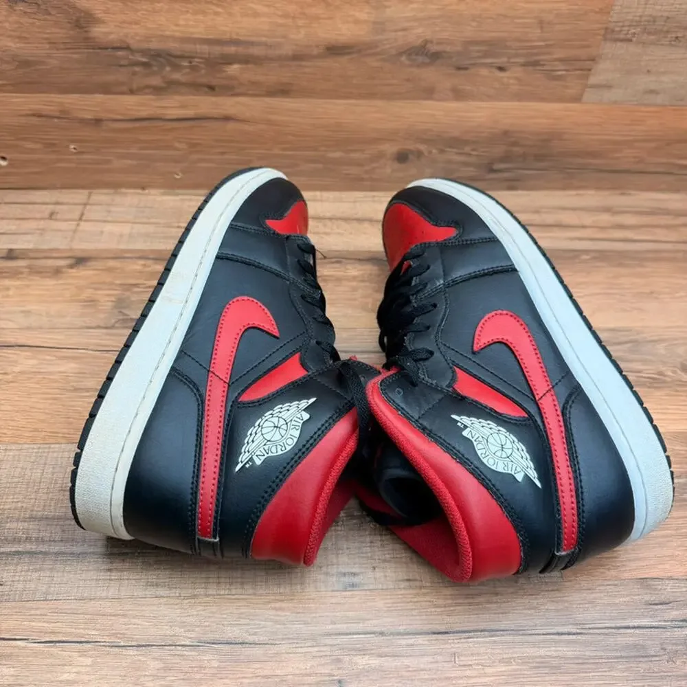 Air Jordan 1 size 9.5 Mid Bred Shadow Black Wolf Red Shoes